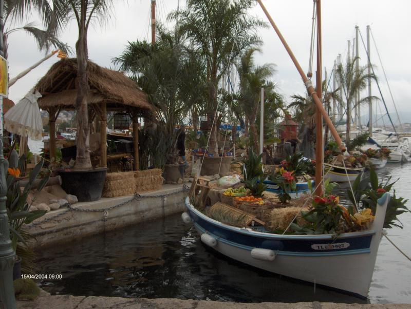 : Sanary : Embarquement Immédiat... pour les Iles...