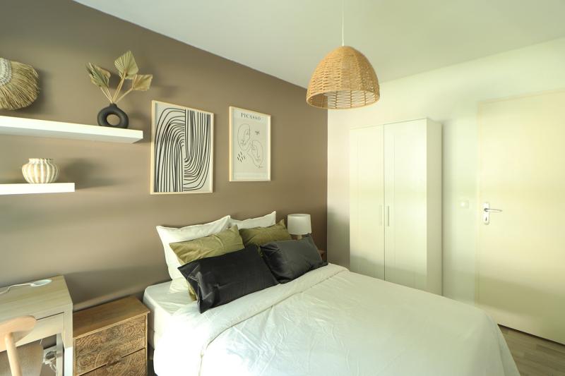 Coliving - Bègles - Bordeaux - Chambre confortable de 10 m² à louer en coliving à Bègles, à deux pas de Bordeaux - B020