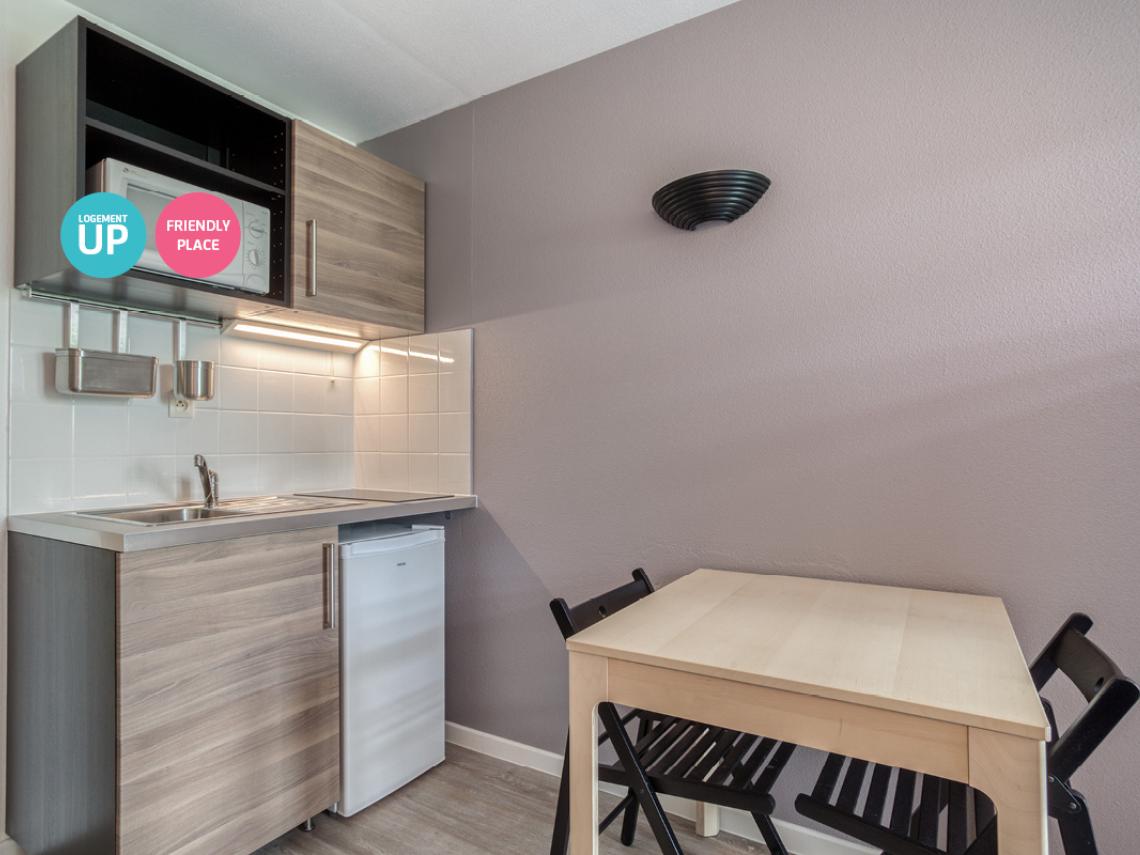 1 Rue Des Lilas D Espagne 92400 Courbevoie