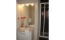 COTE SCENE : Vue du coin toilette