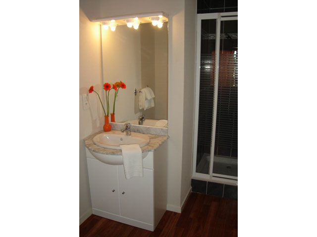 COTE SCENE : Vue du coin toilette