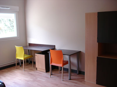 Résidence Pierre RAYNAUD : Espace bureau